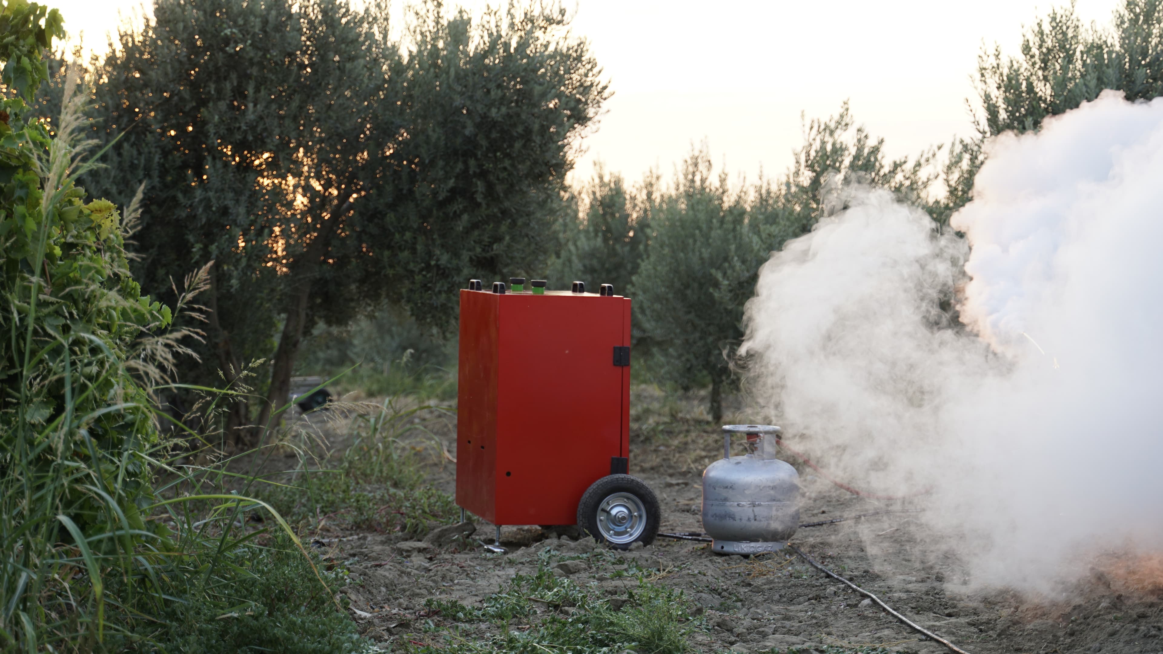 Advanced Mist Technology Builds an Insulating Barrier for Crops